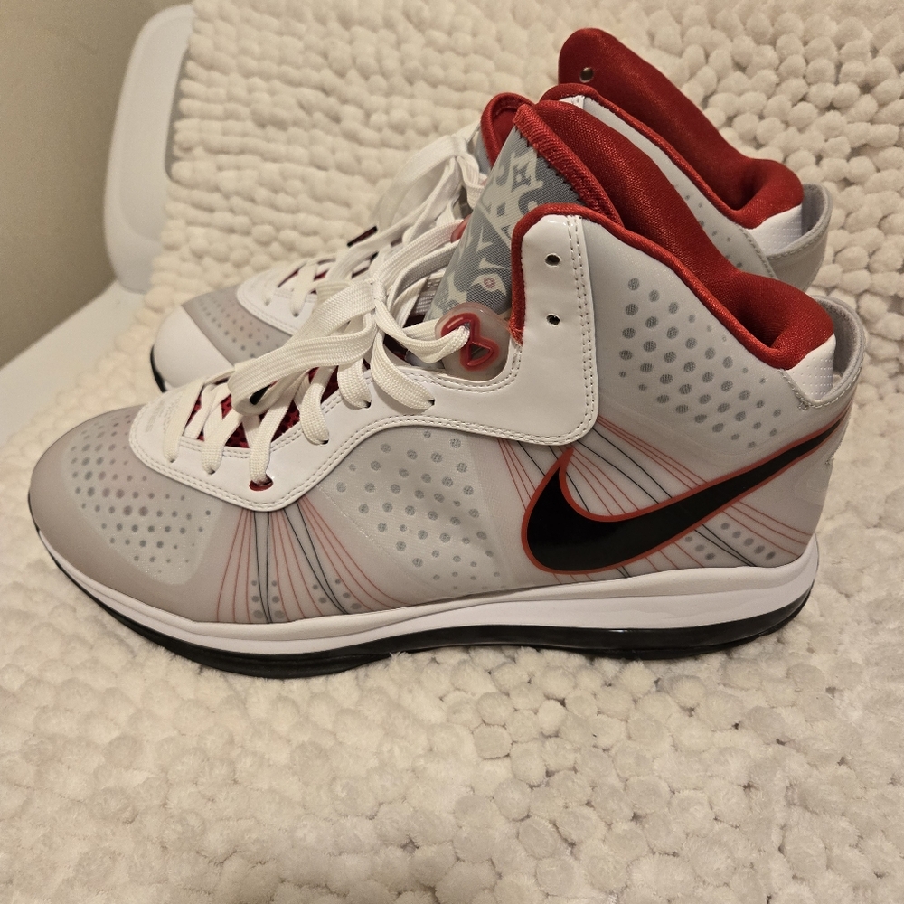 Nike Lebron 8 V/2